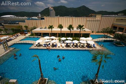 Millennium Resort Patong 46